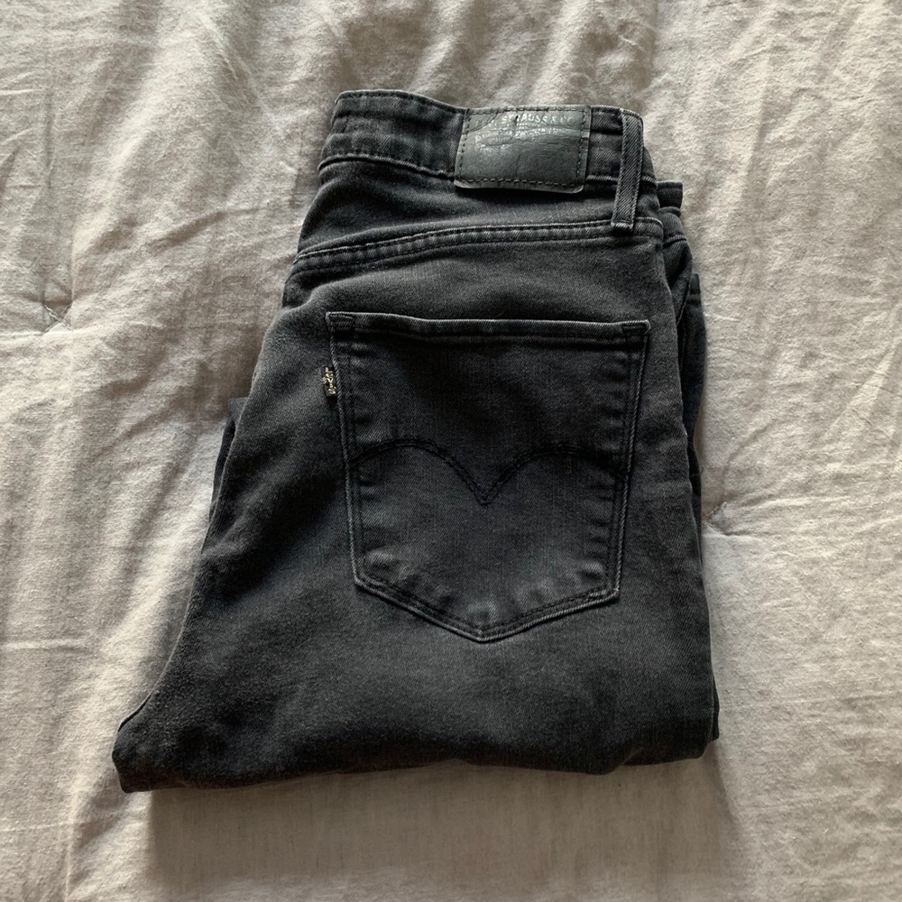 721 High Rise Skinny Levi’s 👖 🖤